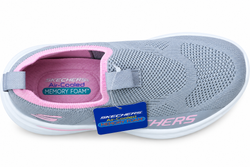 Skechers Max Cushioning