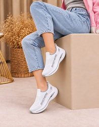 Skechers Max Cushioning
